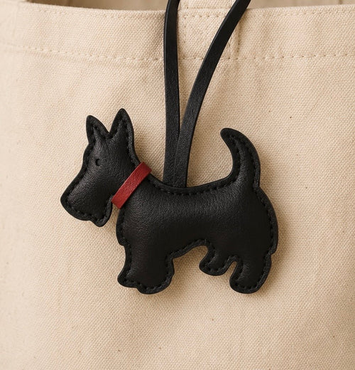 Adorable Scottie Dog Bag Charm.  🖤🐶