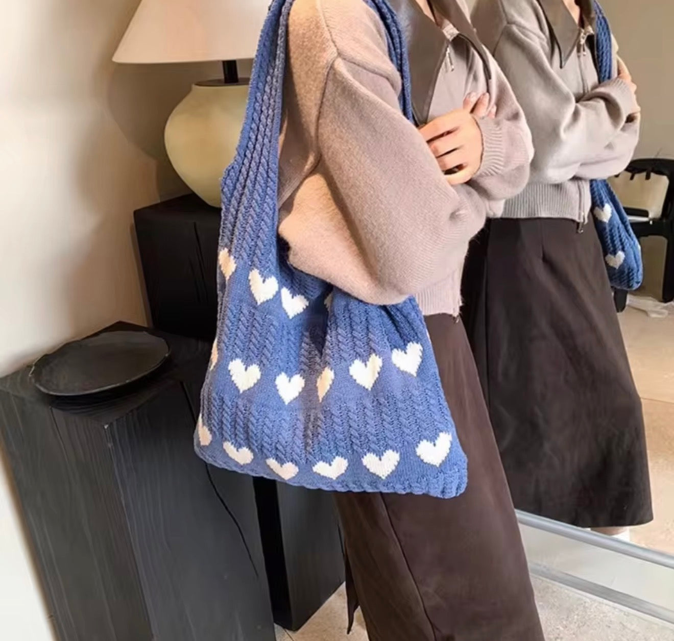 🖤🤍 Heart Knit Tote Bag – Cute, Cozy & Perfect for Everyday Use 🤍🖤