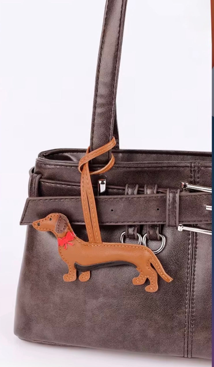 KEYCHAIN - Dachshund Leather Bag Charm Key - Tan